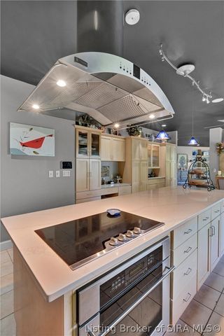 3257 Lands End, New Albany, IN 47150
