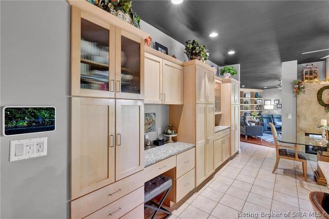 3257 Lands End, New Albany, IN 47150