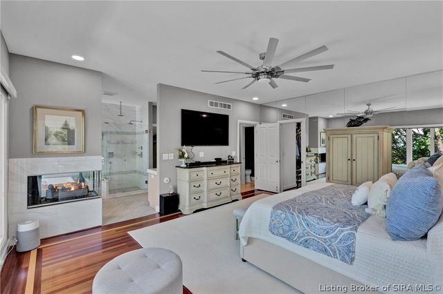 3257 Lands End, New Albany, IN 47150