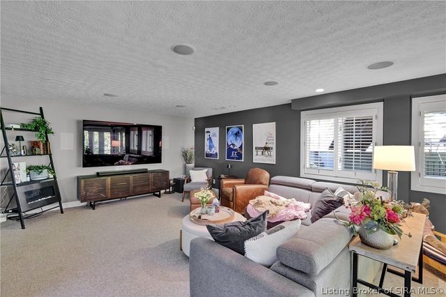 3257 Lands End, New Albany, IN 47150