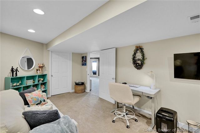 3257 Lands End, New Albany, IN 47150