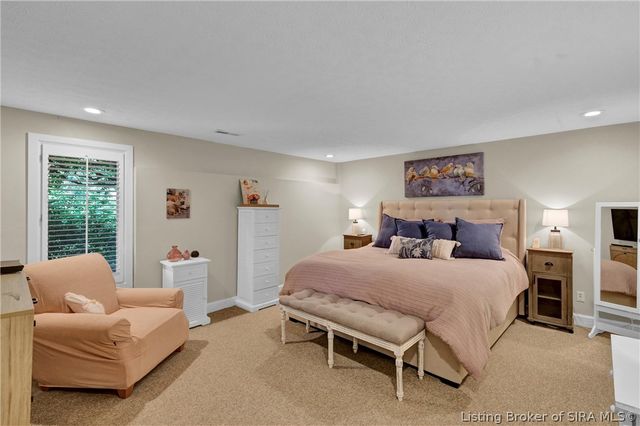 3257 Lands End, New Albany, IN 47150
