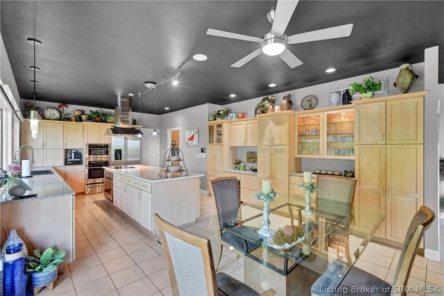 3257 Lands End, New Albany, IN 47150