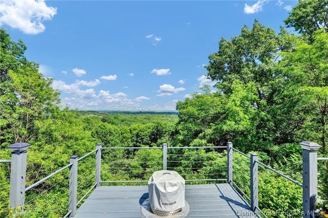3257 Lands End, New Albany, IN 47150