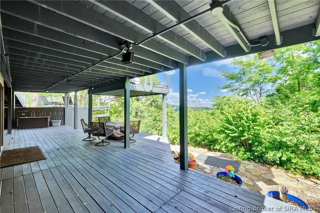 3257 Lands End, New Albany, IN 47150