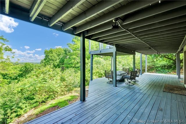 3257 Lands End, New Albany, IN 47150
