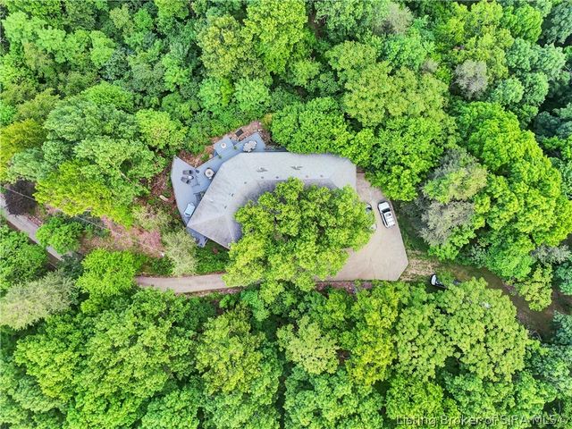 3257 Lands End, New Albany, IN 47150