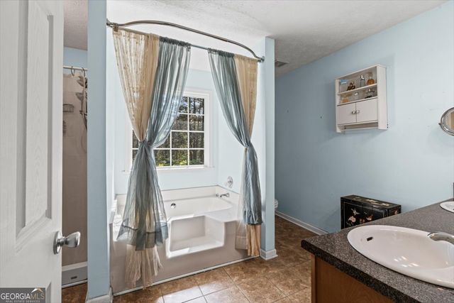 5457 Highway 81, Loganville, GA 30052