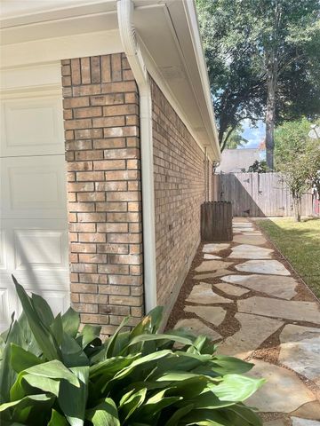 8910 Driftstone Drive, Spring, TX 77379