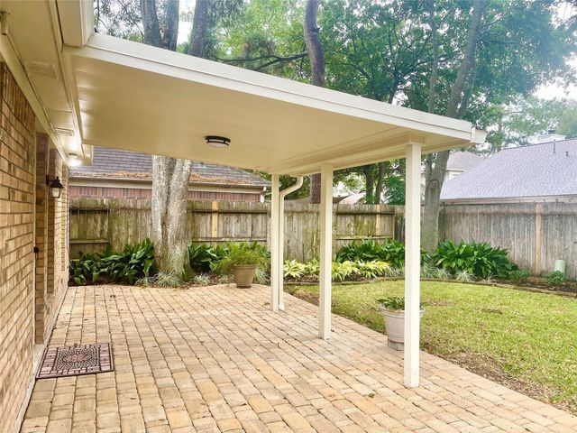 8910 Driftstone Drive, Spring, TX 77379