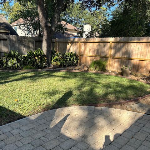 8910 Driftstone Drive, Spring, TX 77379