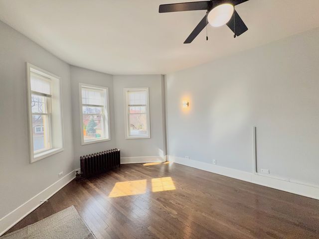 6409 23rd Street 8, Berwyn, IL 60402