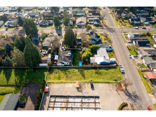 1821 HAWTHORNE St, Forest Grove, OR 97116
