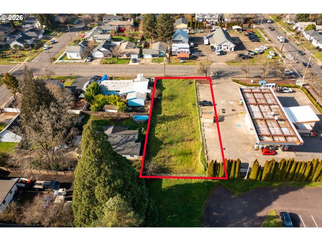 1821 HAWTHORNE St, Forest Grove, OR 97116