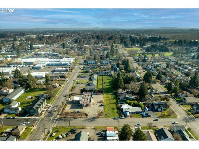 1821 HAWTHORNE St, Forest Grove, OR 97116