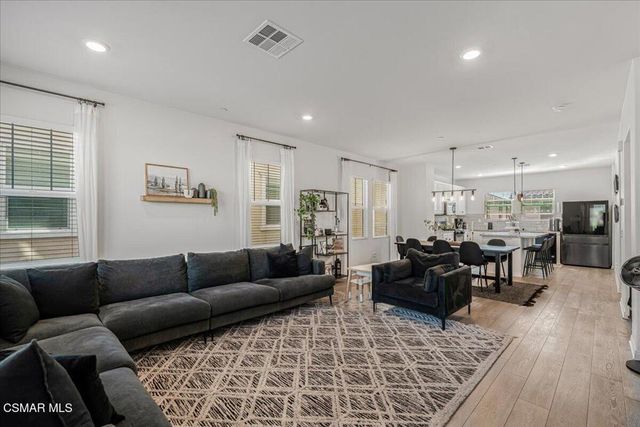 534 Mulberry Lane, Fillmore, CA 93015