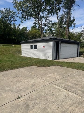 363 Minocqua Avenue, Park Forest, IL 60466