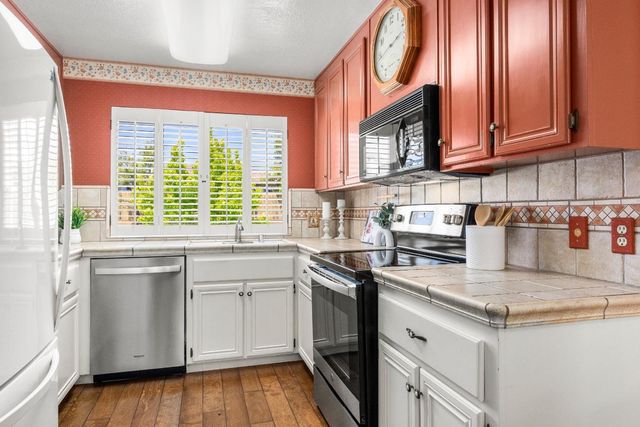 246 Crestview Drive, Watsonville, CA 95076