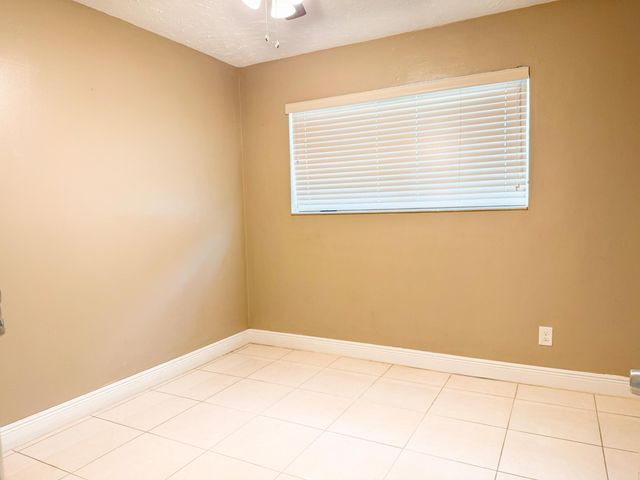 19731 NW 4TH Avenue, Miami Gardens, FL 33169