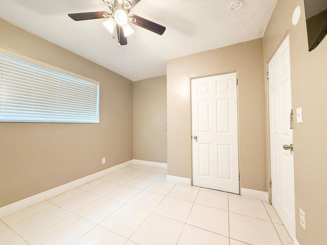 19731 NW 4TH Avenue, Miami Gardens, FL 33169