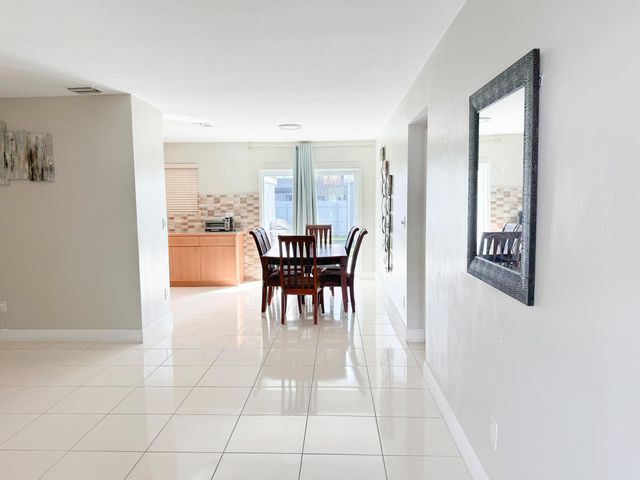 19731 NW 4TH Avenue, Miami Gardens, FL 33169