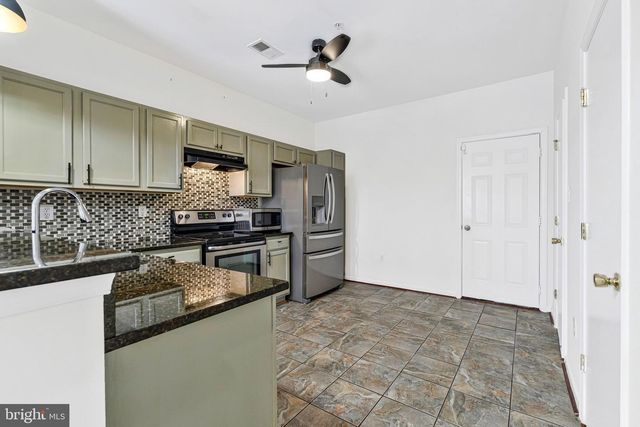 43662 MCDOWELL SQ, Leesburg, VA 20176