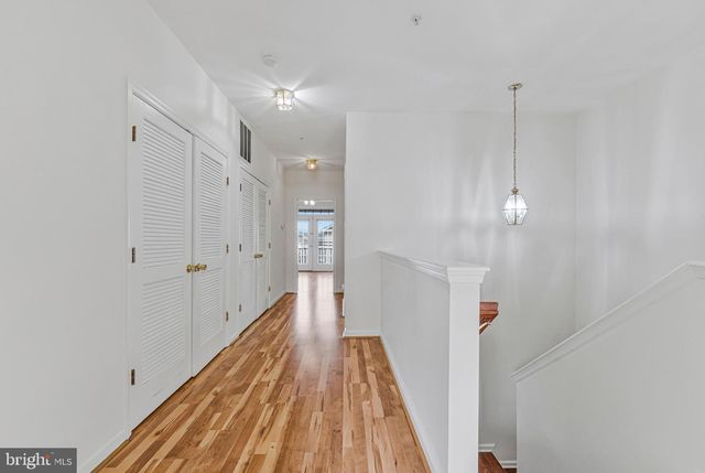 43662 MCDOWELL SQ, Leesburg, VA 20176