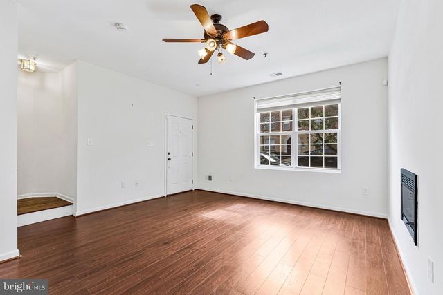 43662 MCDOWELL SQ, Leesburg, VA 20176