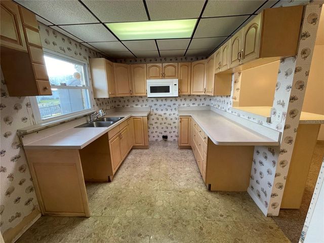 3012 SKYVIEW DRIVE, Lakeland, FL 33801