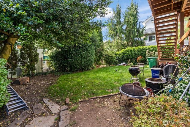 4707 Phinney Avenue N, Seattle, WA 98103