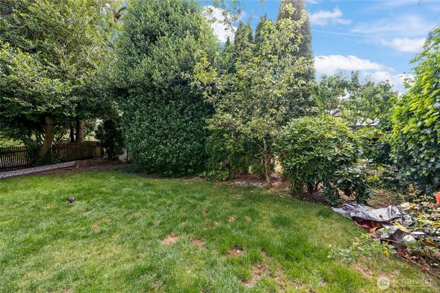 4707 Phinney Avenue N, Seattle, WA 98103
