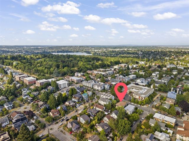 4707 Phinney Avenue N, Seattle, WA 98103