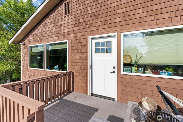 4707 Phinney Avenue N, Seattle, WA 98103