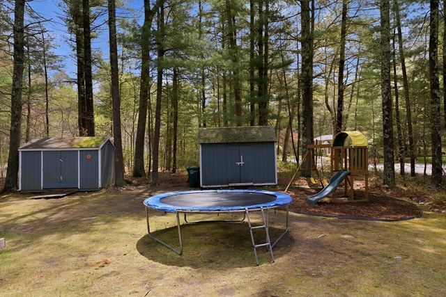 117 Pelham St, Pembroke, MA 02359