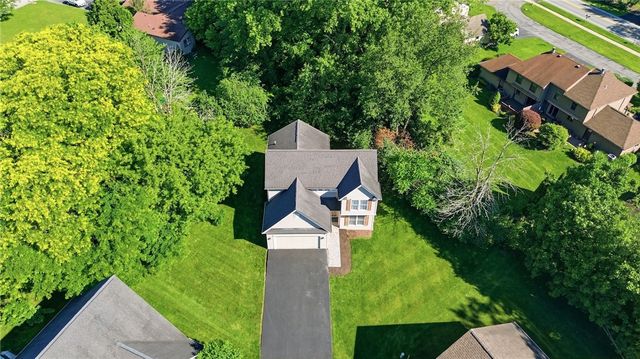 14 Sablewood, Perinton, NY 14450