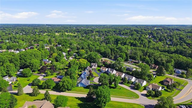 14 Sablewood, Perinton, NY 14450
