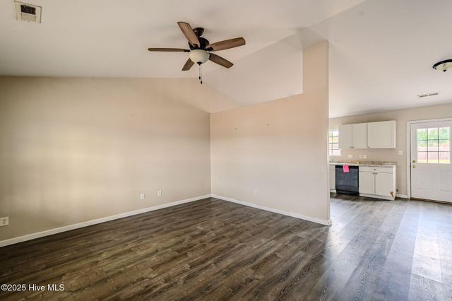 217 Wingspread Lane, Beulaville, NC 28518