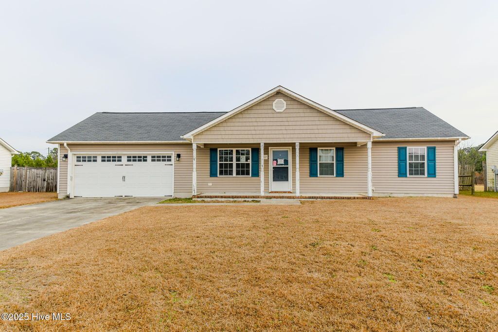 217 Wingspread Lane, Beulaville, NC 28518