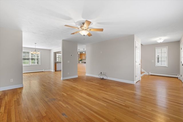 608 Church St, Northbridge, MA 01588