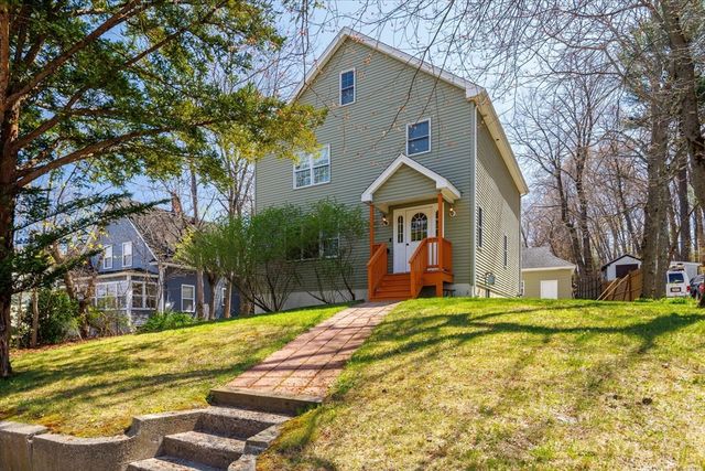 608 Church St, Northbridge, MA 01588