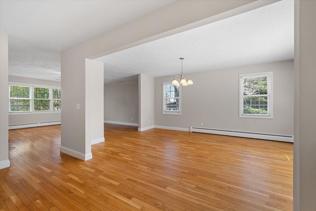 608 Church St, Northbridge, MA 01588