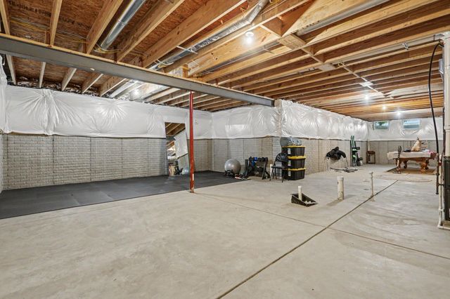 2110 Shale Run Drive, Delaware, OH 43015