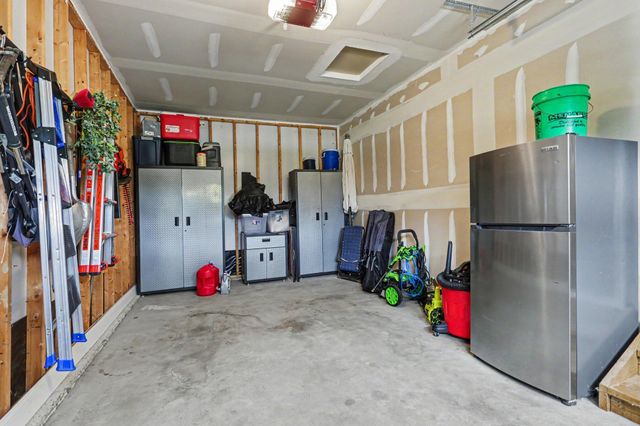 2110 Shale Run Drive, Delaware, OH 43015
