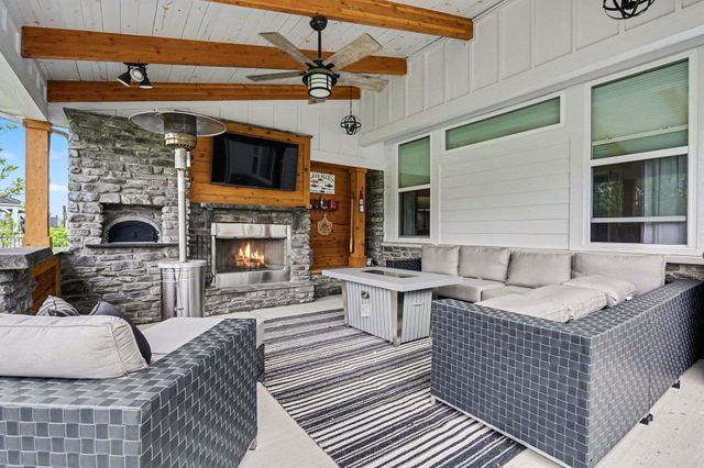2110 Shale Run Drive, Delaware, OH 43015