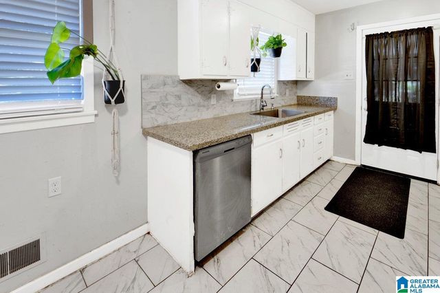 801 OVERLOOK DRIVE, Birmingham, AL 35228