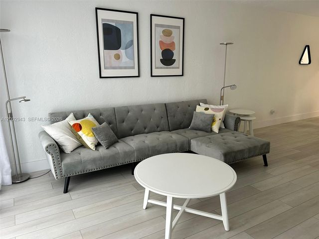 19390 Collins Ave 118, Sunny Isles Beach, FL 33160