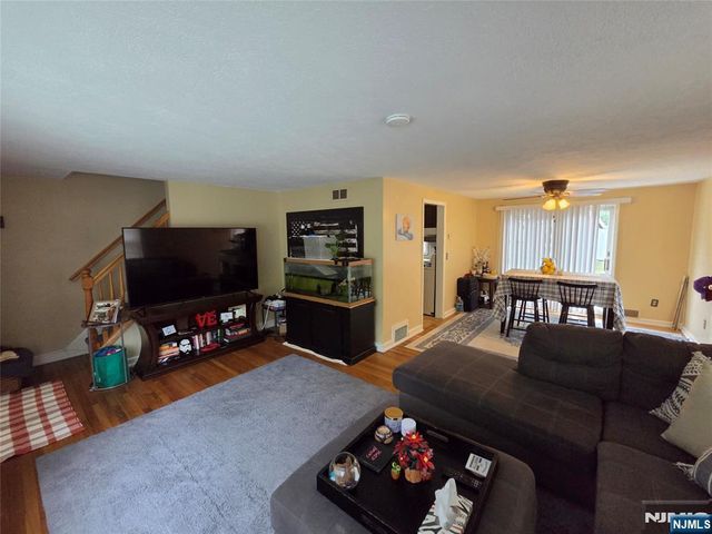 10 A Douglas Street Unit A, Waldwick, NJ 07463