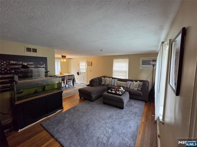 10 A Douglas Street Unit A, Waldwick, NJ 07463