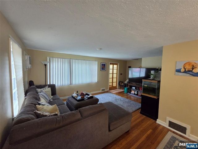 10 A Douglas Street Unit A, Waldwick, NJ 07463