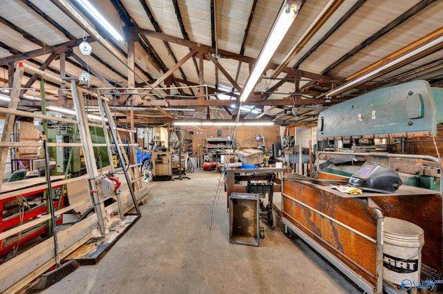 51 N Vantown School Rd, Flintville, TN 37335